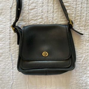 •Vintage Leather Coach Purse•